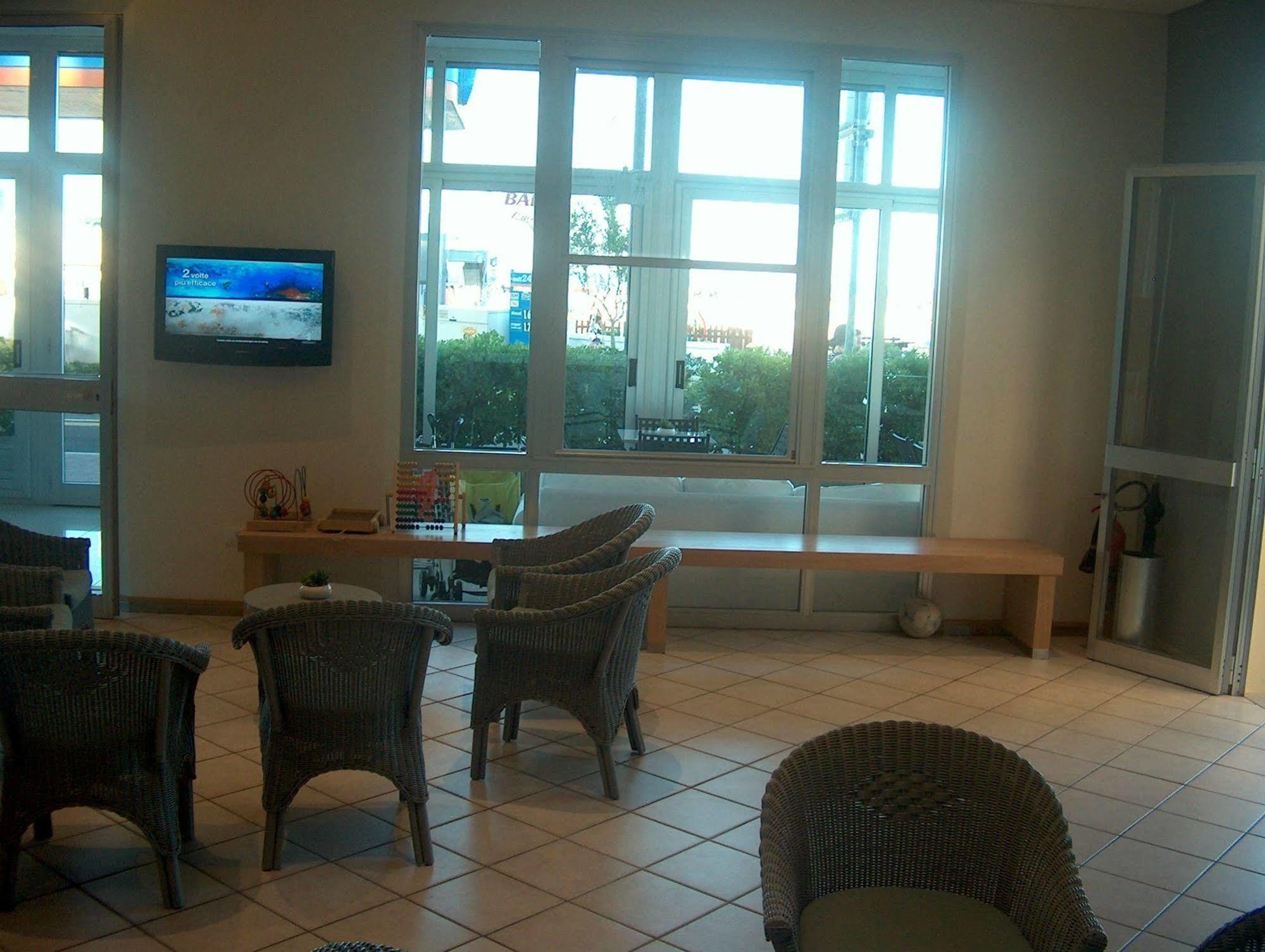 Hotel Trevi Μπελάρια-Ιτζέα Μαρίνα Εξωτερικό φωτογραφία