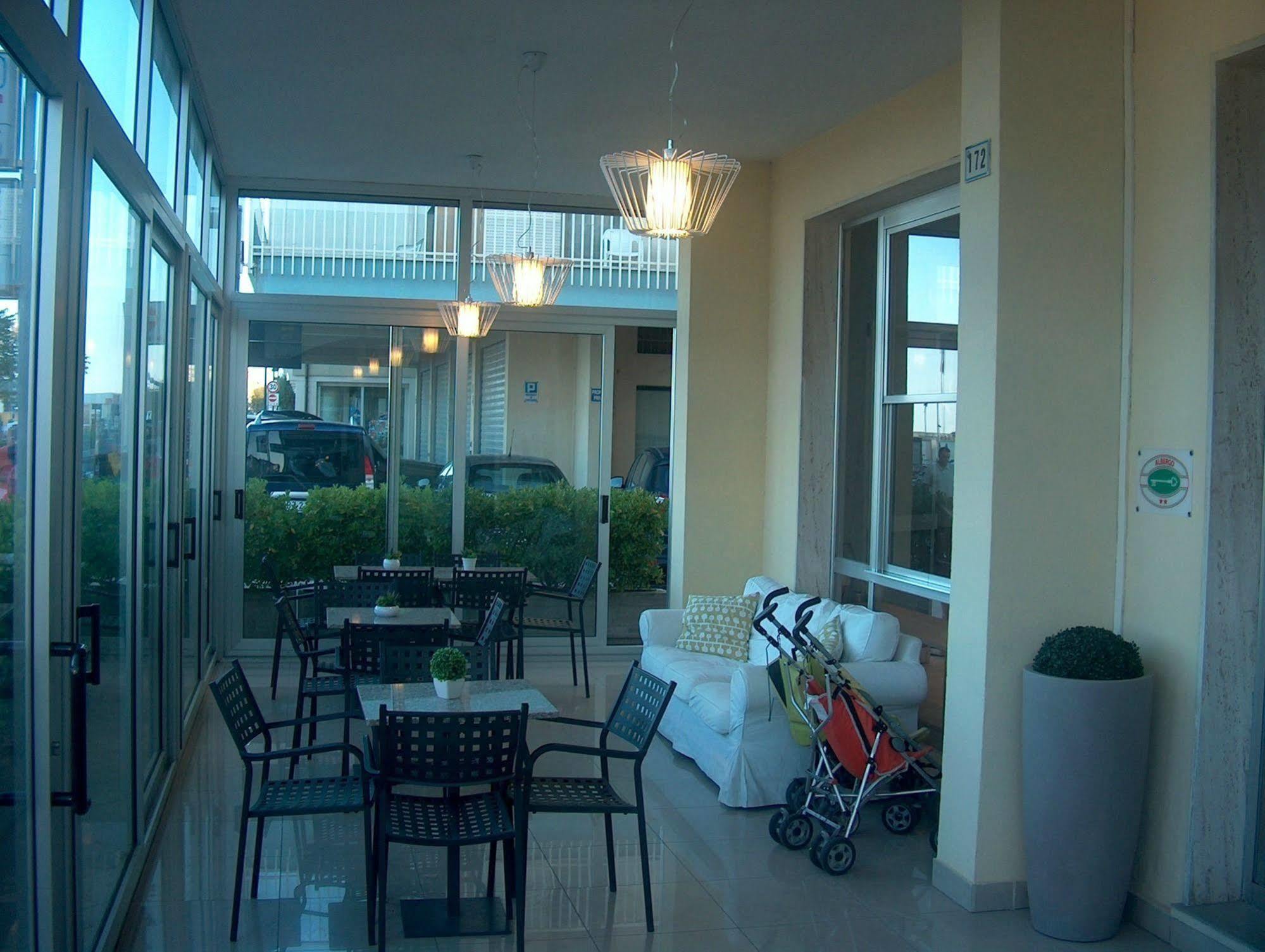 Hotel Trevi Μπελάρια-Ιτζέα Μαρίνα Εξωτερικό φωτογραφία